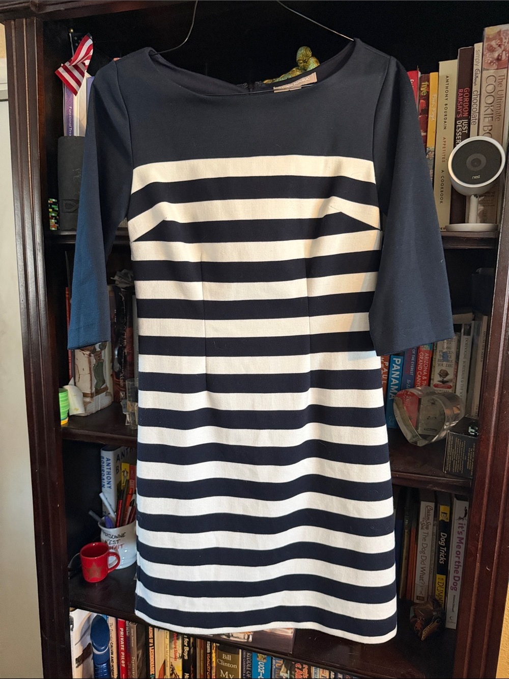Banana Republic blue and cream stripe dress size 0 EUC